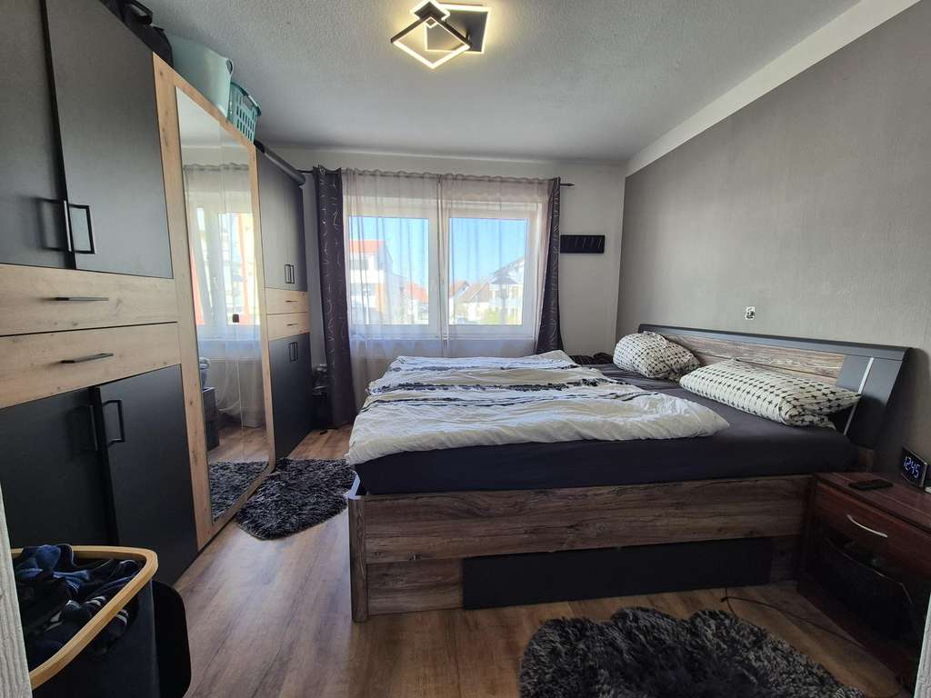Immobilie in Essingen - Moderne 2,5-Zimmer-Wohnung mit Balkon, TG-Stellplatz und bester Lage - Bild 4