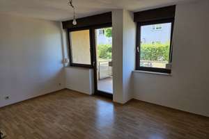 1-ZW in Studentenapartementhaus mit Balkon, Stadtteil Zellerau! – Friedrichstr. 45, 97082 Zellerau, Würzburg – Vorschaubild 2