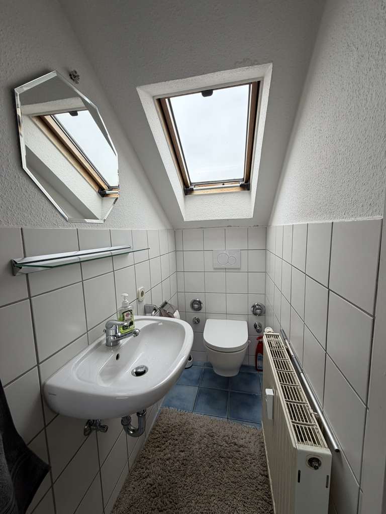 Immobilie in Filderstadt - GEMÜTLICHE 2-Zimmer-DG-Wohnung mit Stellplatz in Filderstadt-Bernhausen - 143-26 - Bild 4