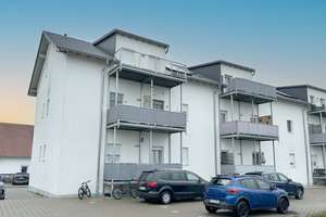 Bezug nach Kernsanierung: Moderne 4-Zimmer-Familienwohnung mit Balkon und 2 Stellplätzen – Innerer Ring 41B, 85107 Baar-Ebenhausen – Vorschaubild 2