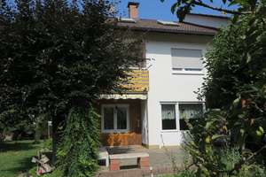 REH mit ausgebautem DG-Appartement ideal für Familienanschluss oder Mehrgenerationenleben 

 – Die vollständige Adresse der Immobilie erhältst du vom Anbieter., 79183 Waldkirch – Vorschaubild 1