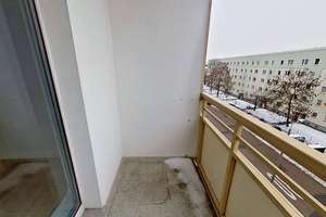 Gut geschnittene 3-Zimmer-Wohnung mit BALKON, Badewanne und EBK – Bernhard-Kellermann-Str. 19, 39120 Leipziger Straße, Magdeburg – Vorschaubild 4