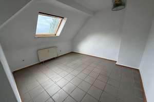 Viel Platz & Potenzial: 2-Zimmer-Wohnung mit zwei zusätzlichen Zimmern im Dachgeschoss – 46149 Schwarze Heide, Oberhausen – Vorschaubild 14