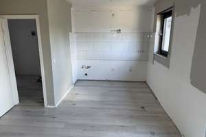 Wohnen mit Charakter: Gepflegte 2-Zimmer-Wohnung mit großer Ess-Küche in Mannheim-Sandhofen – Die vollständige Adresse der Immobilie erhältst du vom Anbieter., 68307 Sandhofen, Mannheim – Vorschaubild 5