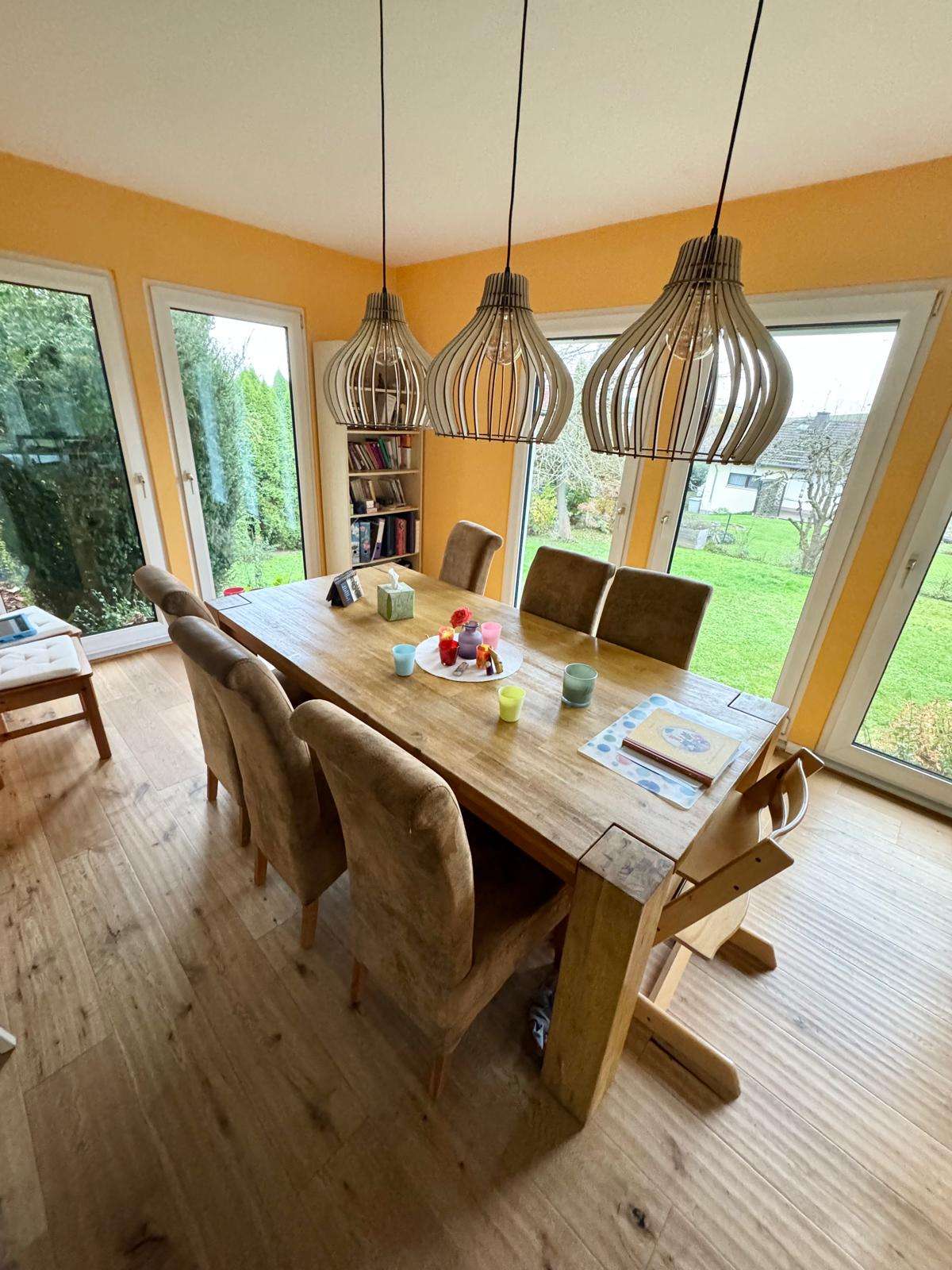 Immobilie in Flacht - Willkommen im Sonnenglanz! Lichtdurchflutetes Zuhause mit großzügigem Gartenparadies - Bild 0