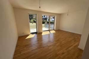 Viel Platz - Modernes Reiheneckhaus mit Garten in Frensdorf zu vermieten – Die vollständige Adresse der Immobilie erhältst du vom Anbieter., 96158 Frensdorf – Vorschaubild 2