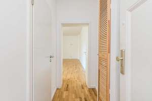 Saniertes Studio Apartment am Kollwitzplatz! – Hagenauer Straße 3, 10435 Prenzlauer Berg, Berlin – Vorschaubild 3