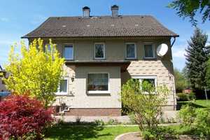 PROVISIONSFREI - Gepflegtes 1-2-Familienhaus auf grosszügigem Grundstück – Holzminden (Kreis) – Vorschaubild 1