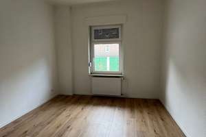 Sanierte 3,5-Zimmer-Wohnung in Gelsenkirchen-Schalke – Uechting Straße 12, 45881 Schalke-Nord, Gelsenkirchen – Vorschaubild 2
