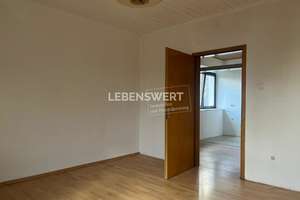 Zwei Einheiten mit Potenzial: Obergeschosswohnung in Solingen-Wald zur individuellen Gestaltung – Die vollständige Adresse der Immobilie erhältst du vom Anbieter., 42719 Wald, Solingen – Vorschaubild 21