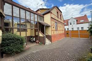 Wiesbaden-Breckenheim: Generationenhaus oder großes Familienrefugium! – Die vollständige Adresse der Immobilie erhältst du vom Anbieter., 65207 Breckenheim, Wiesbaden – Vorschaubild 1