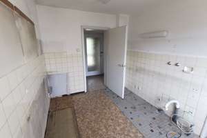 Viel Potenzial in bester Wohnlage – Wohnhaus mit großem Wohnzimmer, Südterrasse und gr.Grundstück – Die vollständige Adresse der Immobilie erhältst du vom Anbieter., 84137 Vilsbiburg – Vorschaubild 7