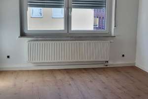 Gut geschnittene 2-Zimmer-City-Wohnung in Nürnbergs Südstadt ! – Tafelfeldstr. 57, 90443 Galgenhof, Nürnberg – Vorschaubild 2