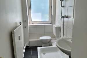 Gemütliche 2-Zimmer Wohnung zum 16.07. zu vermieten – Rheinstr. 41, 27570 Bremerhaven – Vorschaubild 2