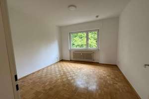 Helle 3 Zi.-Whg., großer Balkon, TGL-Bad, G-WC, in begrünter Lage – Solmsstrasse 12, 65189 Südost, Wiesbaden – Vorschaubild 4