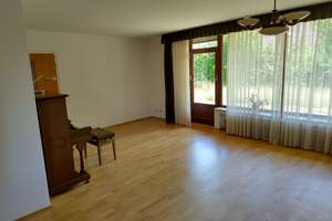 Haus mit großem Garten und Photovoltaik mit zwei Garagen – Lauf a.d. Pegnitz/Günthersbühl – Die vollständige Adresse der Immobilie erhältst du vom Anbieter., 91207 Lauf an der Pegnitz – Vorschaubild 13