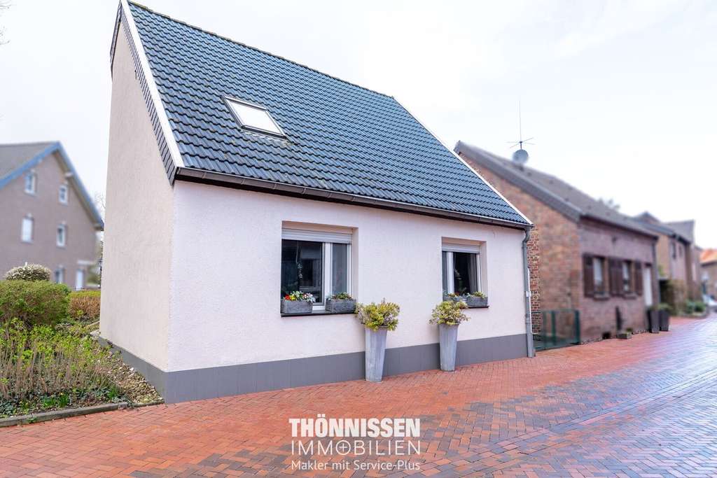 Immobilie in Waldfeucht - Gemütliches Zuhause mit Wintergarten und uneinsehbarem Garten in Waldfeucht - Bild 1