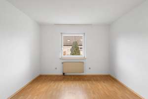 Helles Reihenmittelhaus mit studioähnlicher Dachgeschosswohnung – ideal für Familien! – Die vollständige Adresse der Immobilie erhältst du vom Anbieter., 93055 Ostenviertel, Regensburg – Vorschaubild 24