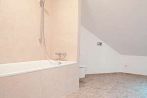 Exklusive Dachgeschosswohnung am Pfanzeltplatz 15a  – Pfanzeltplatz 15a, 81737 Altperlach, München – Vorschaubild 7