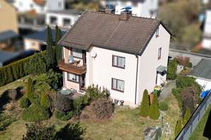 Sonnige Aussichten: Hier beginnt dein neues Leben – Die vollständige Adresse der Immobilie erhältst du vom Anbieter., 95126 Schwarzenbach an der Saale – Vorschaubild 1