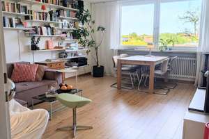Helle 3 Zimmer Wohnung mit Balkon und Garage in Vahrenwald 