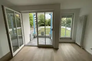 Freie großzügige 2-Zimmer Wohnung Moosach Olympia Pressestadt ohne Käuferprovision – Werner-Friedmann-Bogen 5, 80993 München – Vorschaubild 4