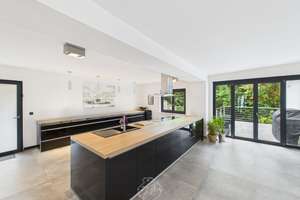 Architektonisch beeindruckende Villa mit exklusivem Wohnambiente und Pool im Steinbachtal – 97082 Steinbachtal, Würzburg – Vorschaubild 6