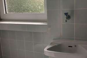 KÖLN-PORZ ZÜNDORF  **2 Zimmerwohnung inkl. Einbauküche & PKW Stellplatz Wohnen im Grünen** – Lilienweg 8, 51143 Zündorf, Köln – Vorschaubild 5