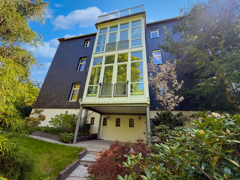 Hausrückseite