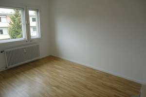 HELLE GERÄUMIGE WOHNUNG MIT GROßEM BALKON IN RUHIGLAGE – Belfaster Straße 37, 13349 Wedding, Berlin – Vorschaubild 5