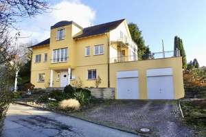 Vorfreude ist die schönste Freude- Wir haben Ihr riesiges Familienhaus in Herdwangen-Schönach! – Die vollständige Adresse der Immobilie erhältst du vom Anbieter., 88634 Herdwangen-Schönach – Vorschaubild 1