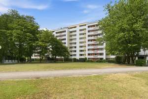Attraktive 3-Zimmer mit Balkon und Tiefgarage – Verkauf mit lebenslangem Wohnrecht – Die vollständige Adresse der Immobilie erhältst du vom Anbieter., 80993 Alt-Moosach, München – Vorschaubild 3