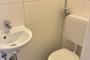 Sanierte 4-Raumwohnung mit Loggia ab sofort zu vermieten – Insterburger Str. 31, 24149 Neumühlen-Dietrichsdorf, Kiel – Vorschaubild 4