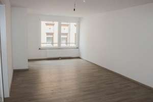 2,5-Zimmer-Wohnung mit Balkon in bester Innenstadtlage