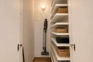 Lichtdurchflutete, moderne 3 Zi.-Wohnung mit sonnigem Balkon, sep. Küche, gr. Keller & TG-Stellplatz – Die vollständige Adresse der Immobilie erhältst du vom Anbieter., 81245 Neupasing, München – Vorschaubild 9
