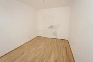 !! Nachmieter gesucht !! Moderne 3 Raum DG-Whg. mit Balkon, Aufzug und tollem Bad in C-Bernsdorf – Stadlerstraße 13, 9126 Chemnitz – Vorschaubild 7