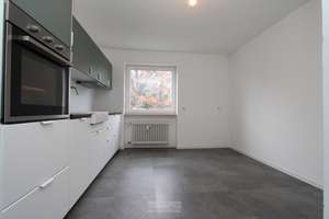 Geräumige, gut aufgeteilte 3 ZKB-Wohnung – Die vollständige Adresse der Immobilie erhältst du vom Anbieter., 93055 Ostenviertel, Regensburg – Vorschaubild 3