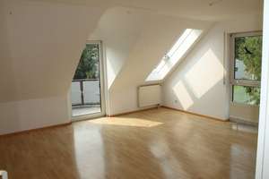 Kapitalanlage Rosenhöhe - Stilvolle Maisonettewohnung mit 3 Zimmern und Balkon - Parkmöglichkeit – 63069 Vorderwald-Rosenhöhe, Offenbach am Main – Vorschaubild 2