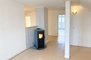 4Z Dachgeschosswohnung mit Stellplatz, Pelletofen und Einbauküche im Stadtzentrum – Friedrichstr. 39, 58507 Lüdenscheid – Vorschaubild 7