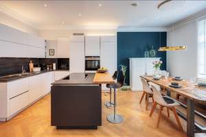 Möbliert: Wohnen mit Stil: Altbaucharme & Moderne – Die vollständige Adresse der Immobilie erhältst du vom Anbieter., 80634 Neuhausen, München – Vorschaubild 1