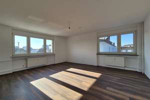 Familienfreundliche Wohnung mit super Anbindung – Frankfurter Straße 6, 65451 Kelsterbach – Vorschaubild 1