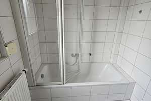 Charmante, helle 3-Zimmerwohnung in zentraler Lage – Enge str. 3, 72764 Reutlingen-Mitte, Reutlingen – Vorschaubild 3