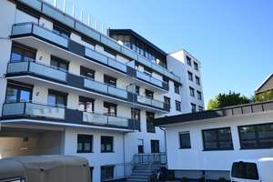 Moderne und großzügige
5 Zimmer-Wohnung über zwei Etagen mit separatem Eingang und Einbauküche – 40549 Heerdt, Düsseldorf – Vorschaubild 19