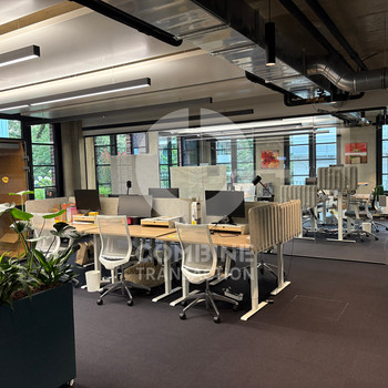 Moderne Untermietfläche mit Dachterrasse zum Sofortbezug