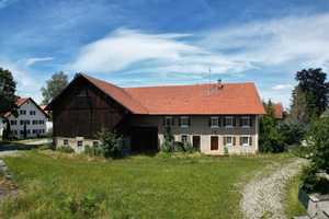 PFERDELIEBHABER - FREIRAUM - PLATZ ZUM ATMEN Ehem. Bauerhaus auf attraktivem Grundstück in Jengen – Ostallgäu (Kreis) – Vorschaubild 2