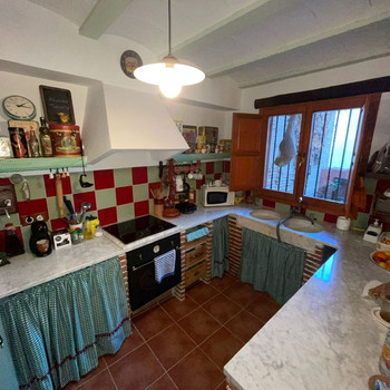 Haus in Tivenys zu verkaufen