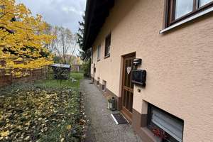 Doppelhaushälfte, 121 m² Wfl, 3 Wohnebenen, 5 Schlafzi., 229 m²  Grund in Höchstadt Mitte – Die vollständige Adresse der Immobilie erhältst du vom Anbieter., 91315 Höchstadt an der Aisch – Vorschaubild 2