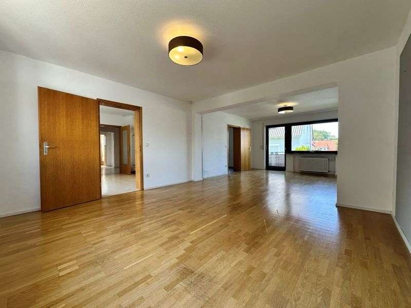 Immobilie in Bempflingen - Ein Zuhause fürs Leben - Vielseitiges Zweifamilienhaus in familienfreundlicher Lage - Bild 0