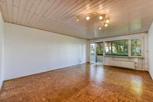 +++ Hochparterre mit Balkon - gute Raumaufteilung - TL-Bad - inkl. älterer Einbauküche & TG-Stpl.+++