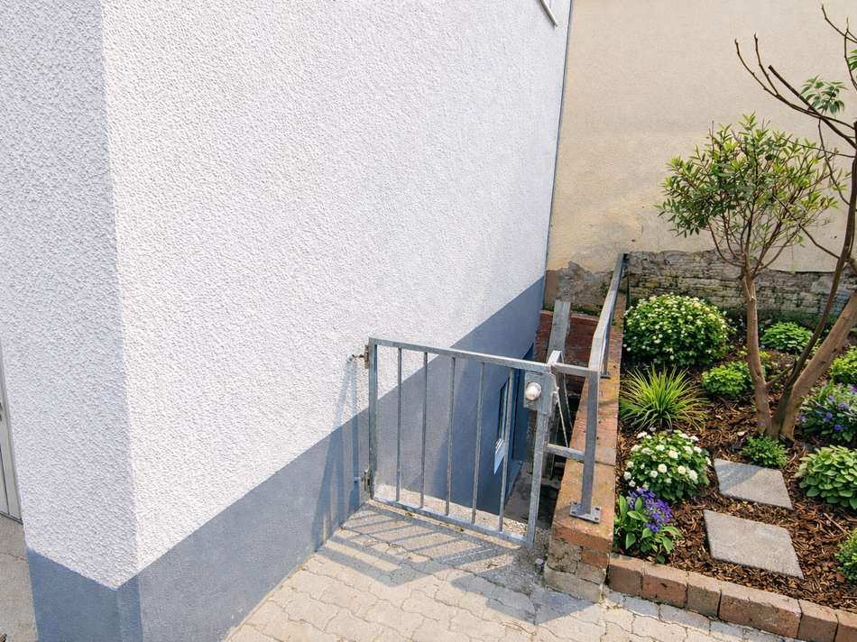 4 Treppenzugang Lager Atelier